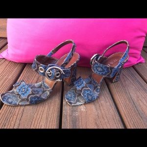 Prada slingback sandals. Blue paisleypattern.